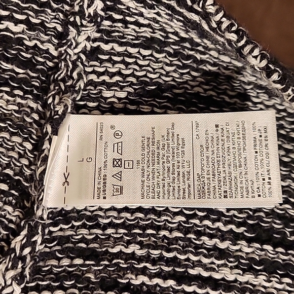Gap sleeveless open cardigan- marked black and white - Picture 7 of 7